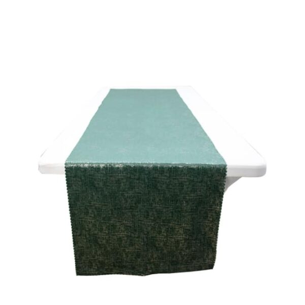 Velvet Table Runner (Scalloped Edges)