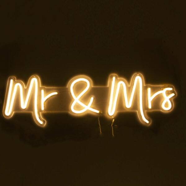 Mr & Mrs LED Sign (Battery Operated)