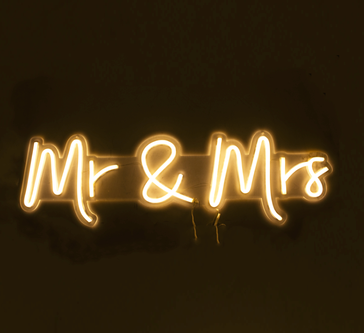 Mr & Mrs LED Sign (Battery Operated)