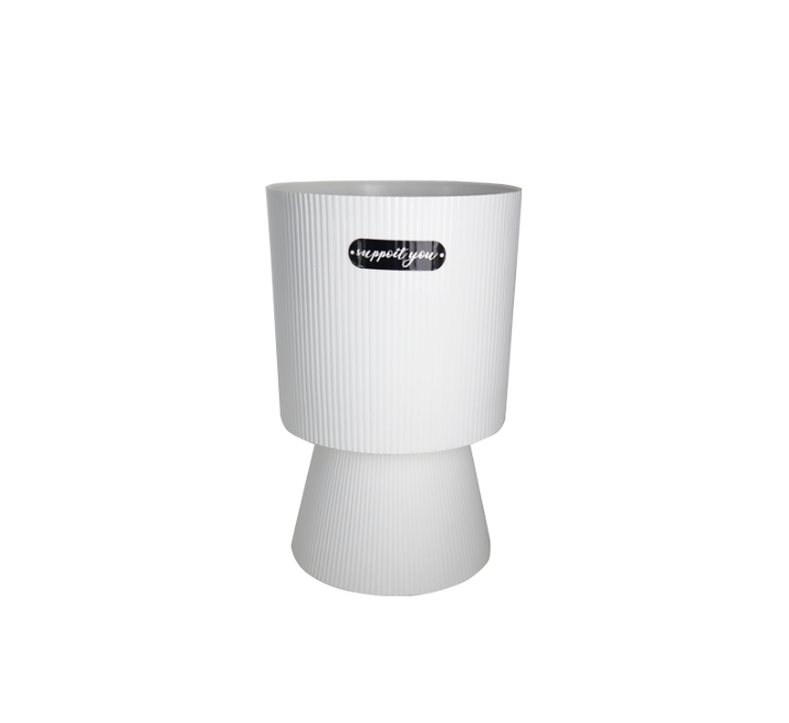 Ribbed Plastic Flower Pot