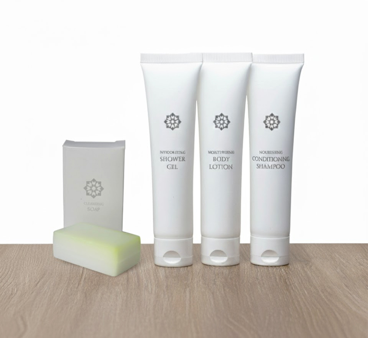 Paco Mini Toiletries