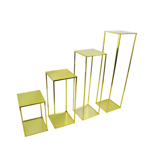 4pc Square Gold Plinth Set