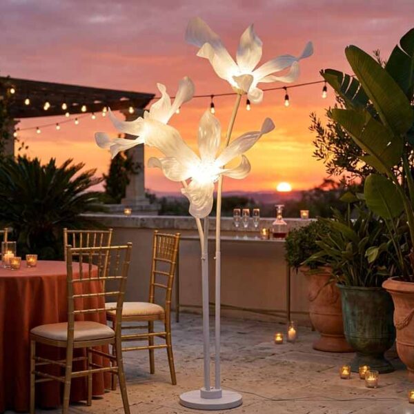 3 Head White Floral Wedding Lamp