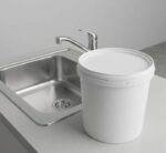 White Economy Bucket with Lid 10L